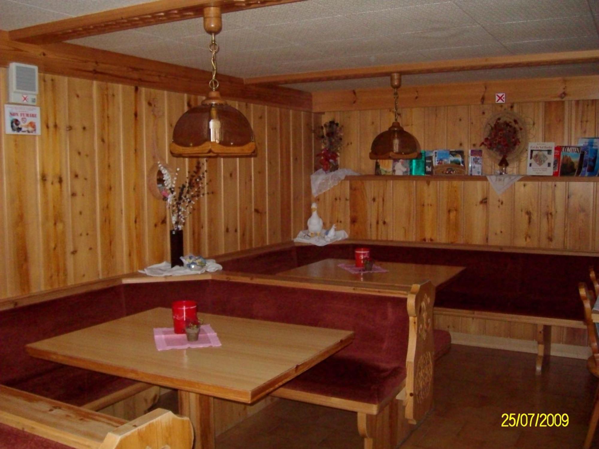 Elmes Bed & Breakfast ลาวิลลา ภายนอก รูปภาพ